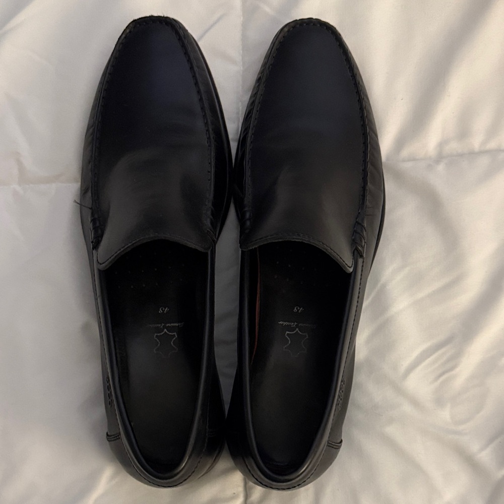 Ecco Men's Elegant Black Slip-On Loafers